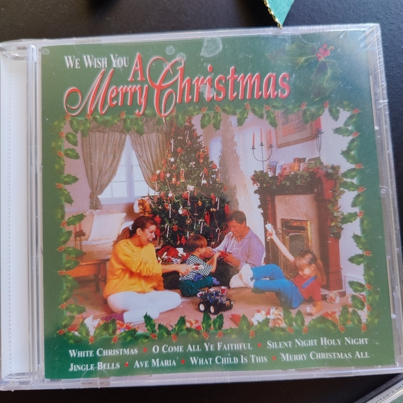 2 Unopened CDs | Christmas Classics - Picture 5 of 8